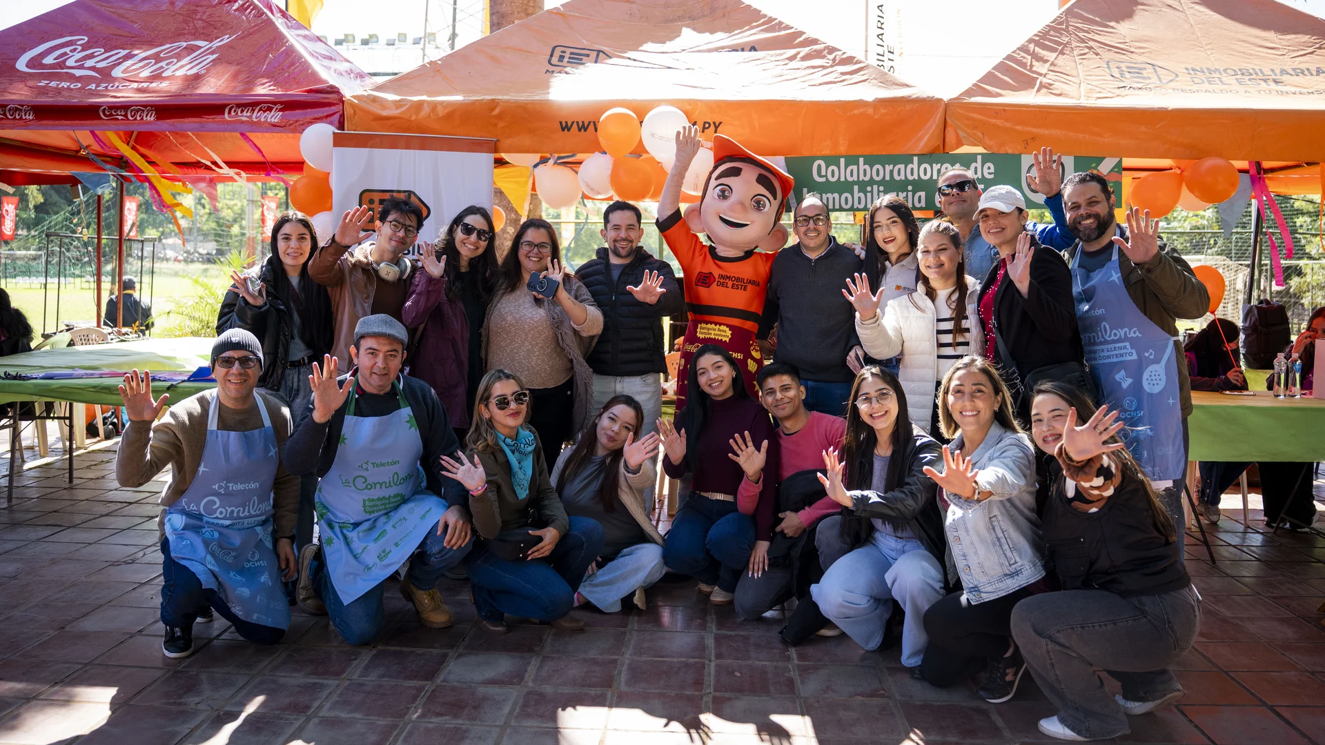 Colaboradores del grupo Azeta en una jornada de voluntariado de Teletón