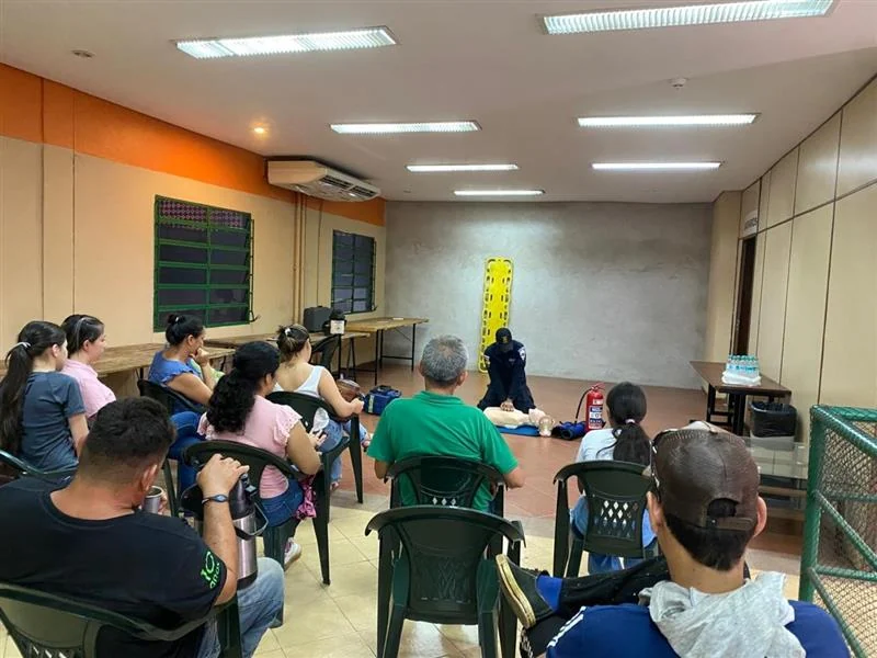 Capacitación en primeros auxilios, evacuación y manejo de extintores